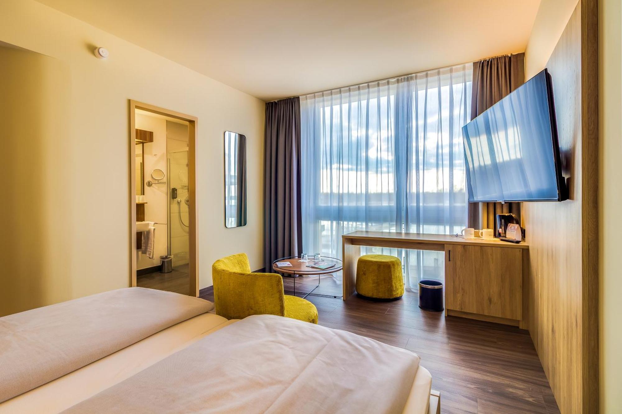 Lagovida Das Ferienresort Am Stoermthaler See Grosspoesna Ngoại thất bức ảnh