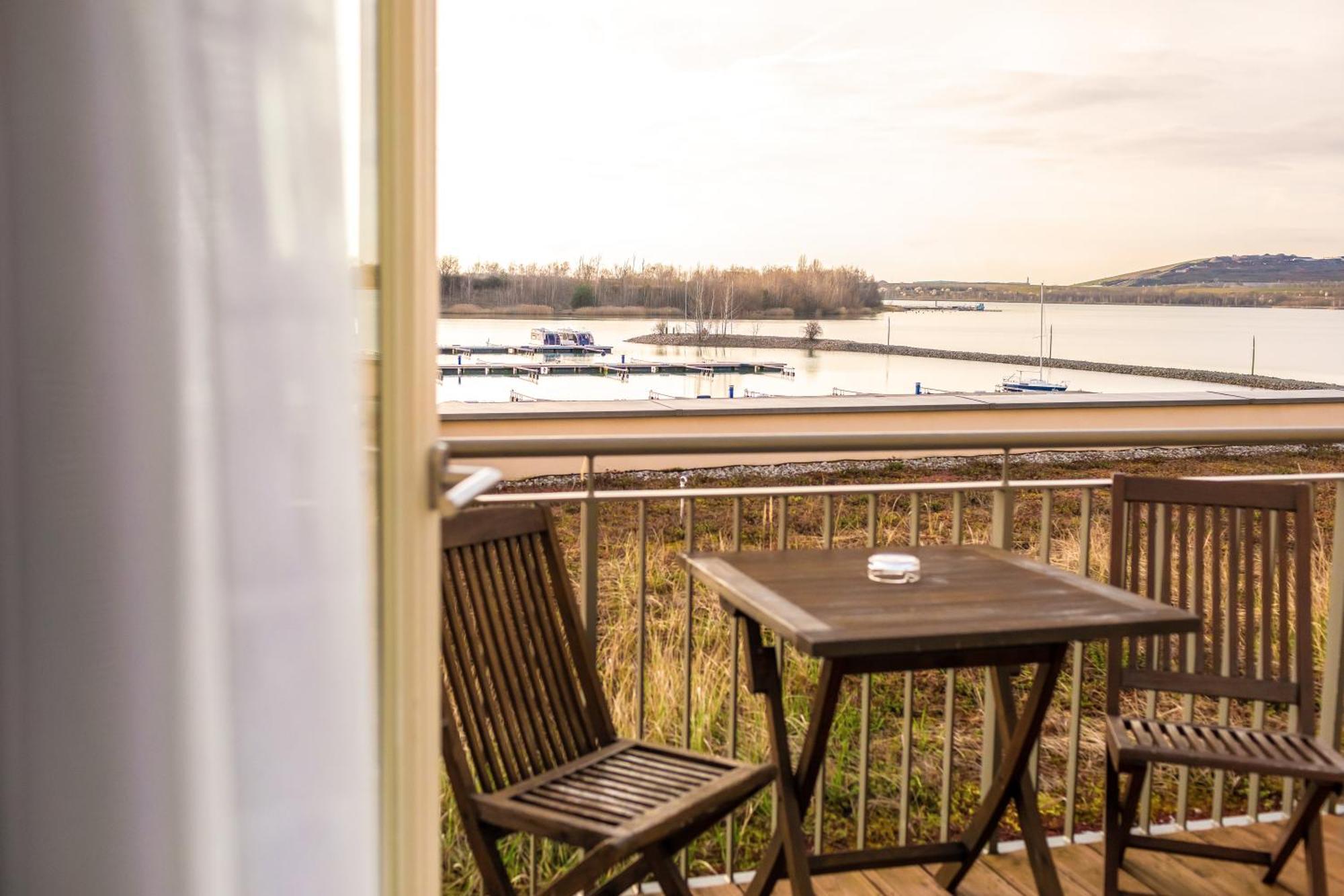 Lagovida Das Ferienresort Am Stoermthaler See Grosspoesna Ngoại thất bức ảnh